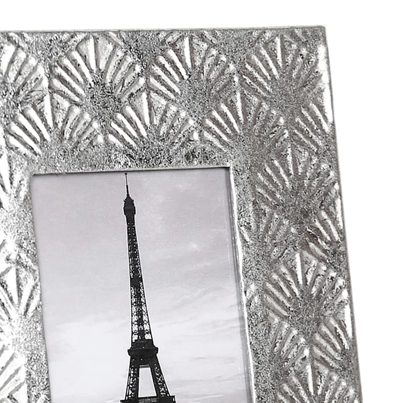 Found & Fable Metal Tabletop Photo Frame, 5x7 4 Found & Fable Metal Tabletop Photo Frame, 5x7 - Image 2