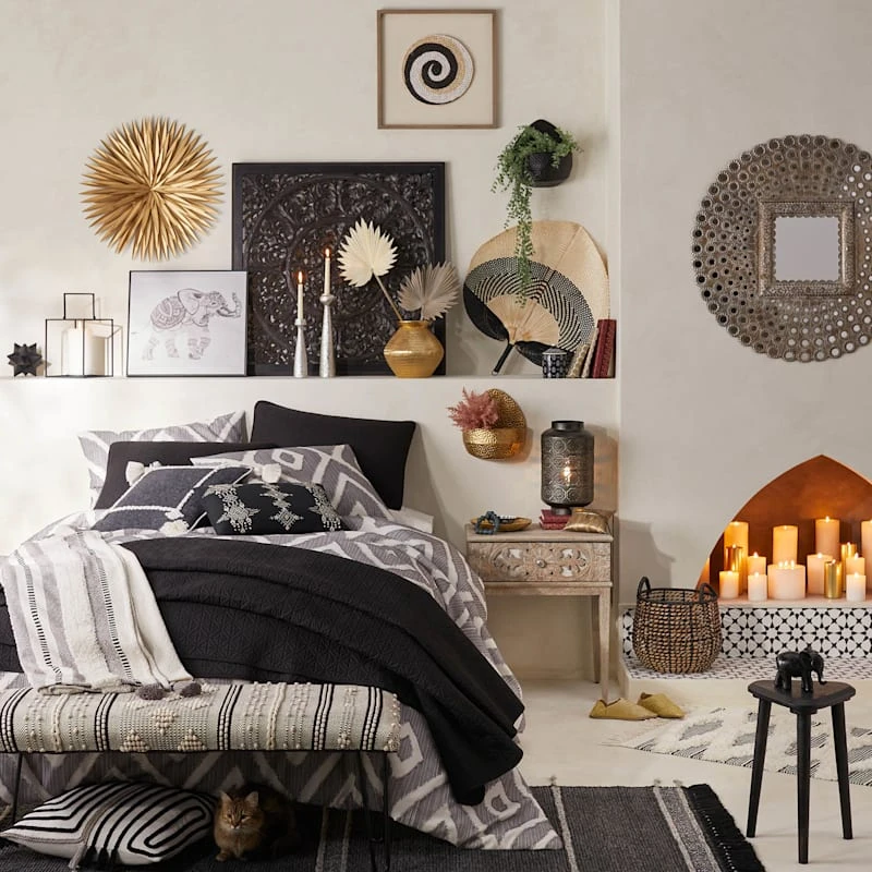 Pierced Metal Round Wall Mirror, 36" 5 Pierced Metal Round Wall Mirror, 36" - Image 3